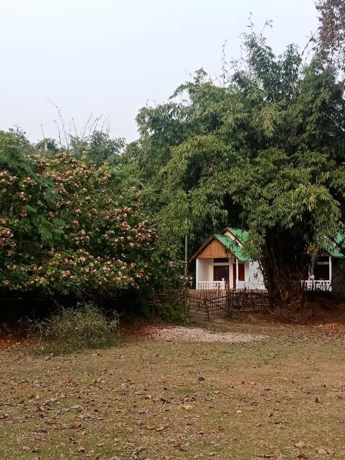 Majuli Jyoti Home Bamboo Garden Lodge מראה חיצוני תמונה